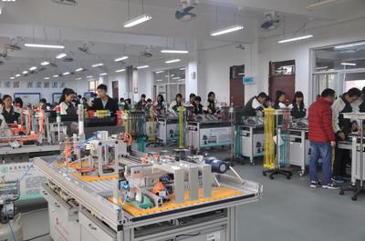 新裝100個感應水龍頭、配酒精防爆箱——東莞市信息技術學校已做好全面技術開發(fā)準備